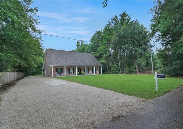 Photo 1 of Single family home for sale at 84571 Clarence Rd, Bush, LA 70463 | MLS# 2572159 | Listing updated on 2026-09-01