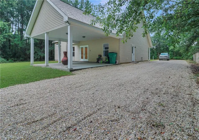 Photo 3 of Single family home for sale at 84571 Clarence Rd, Bush, LA 70463 | MLS# 2572159 | Listing updated on 2026-09-01