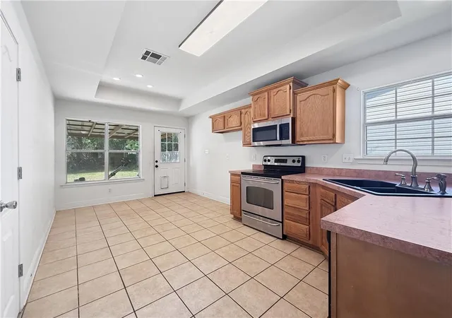 Photo 3 of Single family home for sale at 31233 Lydia St, Lacombe, LA 70445 | MLS# 2571710 | Listing updated on 2026-09-01