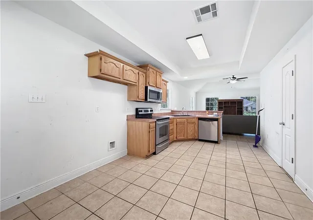 Photo 4 of Single family home for sale at 31233 Lydia St, Lacombe, LA 70445 | MLS# 2571710 | Listing updated on 2026-09-01