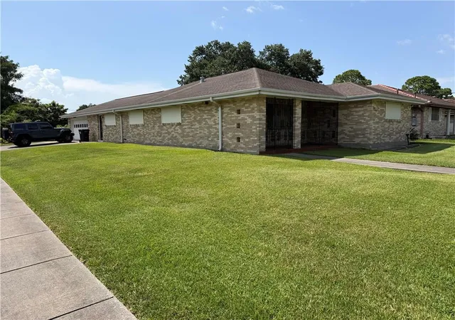 Photo 2 of Sale Pending at 2867 Hyman Pl, New Orleans, LA 70131 | MLS# 2572389 | Listing updated on 2026-08-28
