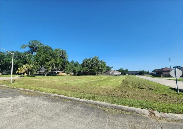 Photo 2 of Land for sale at 140 Regina Ct, Belle Chasse, LA 70037 | MLS# 2572577 | Listing updated on 2026-08-28