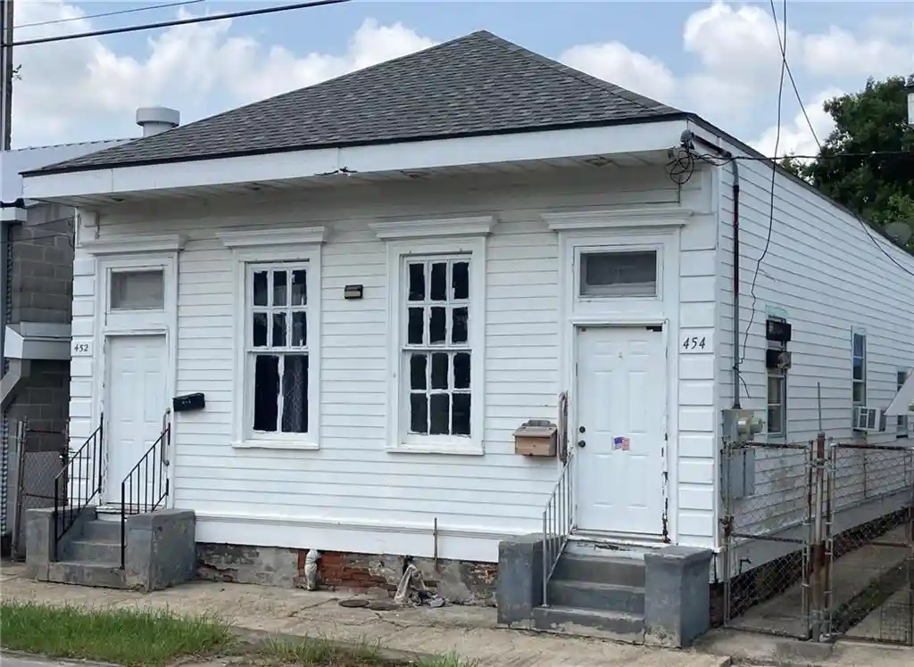 Multi family home for sale at 452 54 Jackson Ave, New Orleans, LA 70130 | MLS# 2572715