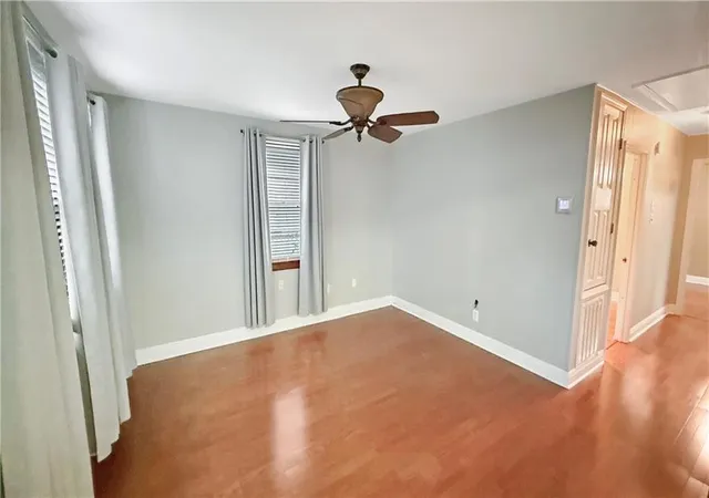 Photo 3 of Single family home for sale at 1038 Hawkins St, Gretna, LA 70053 | MLS# 2570797 | Listing updated on 2026-08-26