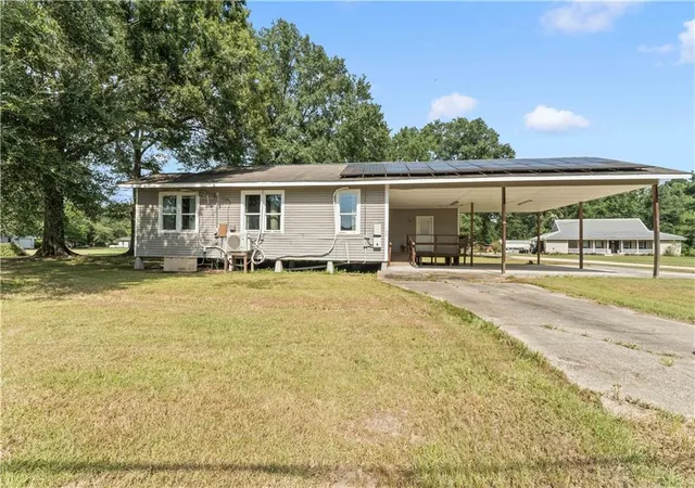 Single family home for sale at 170 Lamarca Ln, Independence, LA 70443 | MLS# 2569516
