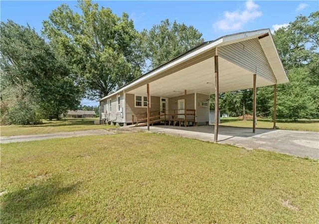 Photo 2 of Single family home for sale at 170 Lamarca Ln, Independence, LA 70443 | MLS# 2569516 | Listing updated on 2026-08-28