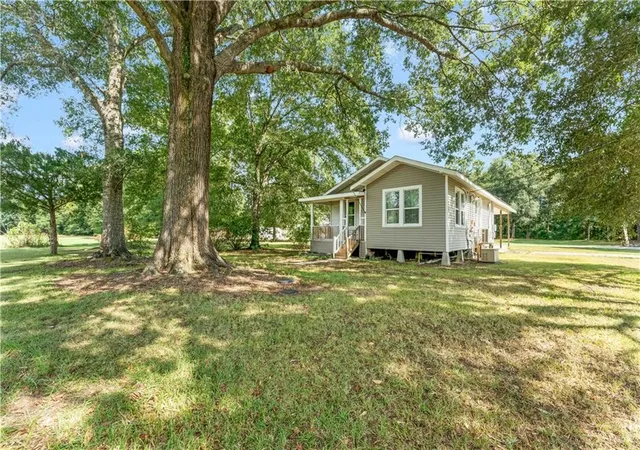 Photo 3 of Single family home for sale at 170 Lamarca Ln, Independence, LA 70443 | MLS# 2569516 | Listing updated on 2026-08-28