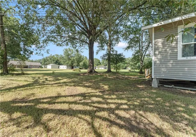 Photo 3 of Single family home for sale at 170 Lamarca Ln, Independence, LA 70443 | MLS# 2569516 | Listing updated on 2026-08-28