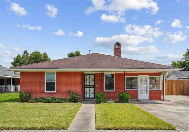 Photo 1 of Single family home for sale at 122 Iota St, Belle Chasse, LA 70037 | MLS# 2573233 | Listing updated on 2026-08-29
