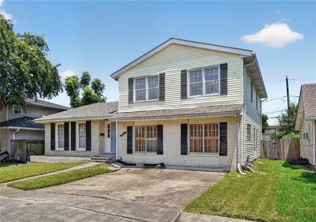 Photo 2 of Single family home for sale at 5809 Marcie St, Metairie, LA 70003 | MLS# 2572464 | Listing updated on 2026-09-01