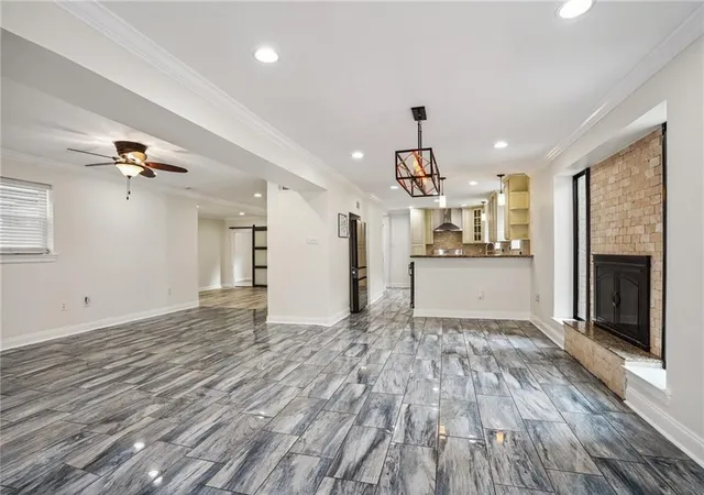 Photo 3 of Single family home for sale at 303 Metairie Lawn Dr, Metairie, LA 70001 | MLS# 2573338 | Listing updated on 2026-09-01