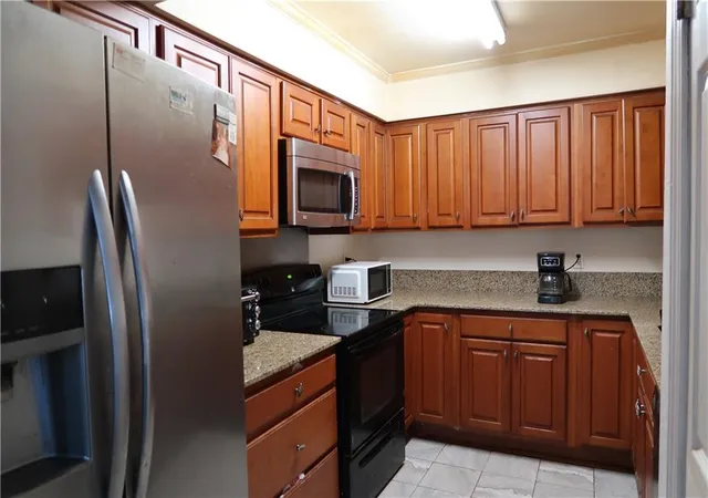 Photo 2 of Condo for sale at 3416 W Esplanade Ave #B, Metairie, LA 70002 | MLS# 2573857 | Listing updated on 2026-08-30