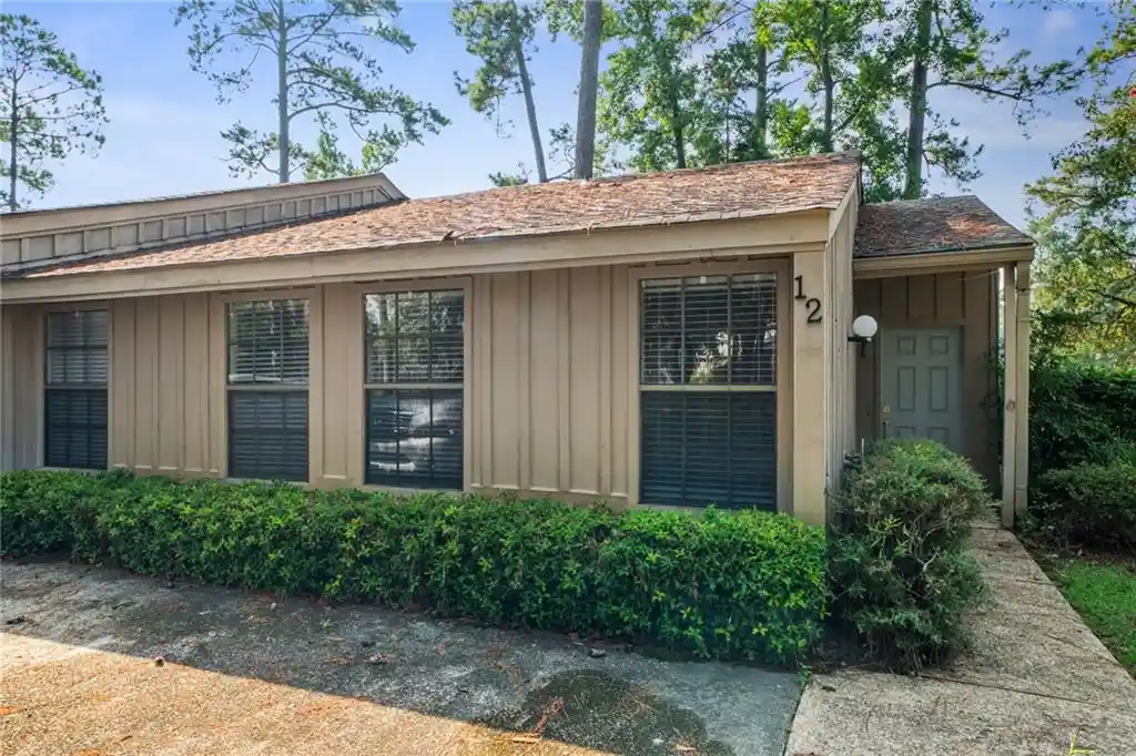 Listing Photo 1 - Condo for sale in 12 S Ct Villa located at 12 S Ct Villa, Mandeville, LA 70448 - Unit #12