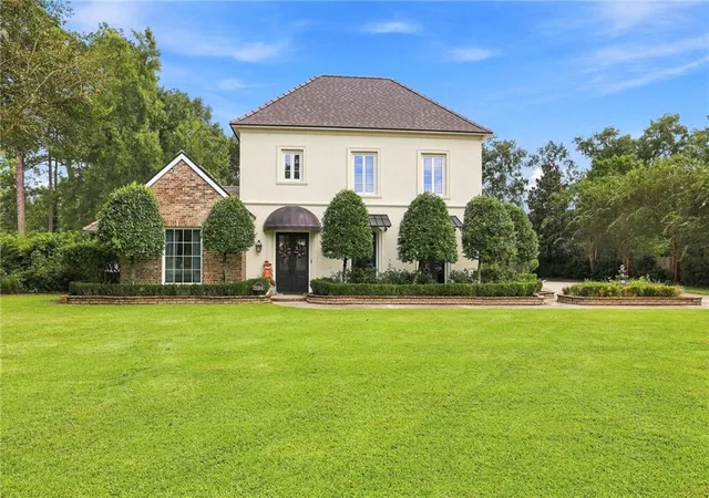 Photo 1 of Single family home for sale at 19384 Country Clb Ln, Hammond, LA 70403 | MLS# 2574862 | Listing updated on 2026-09-01