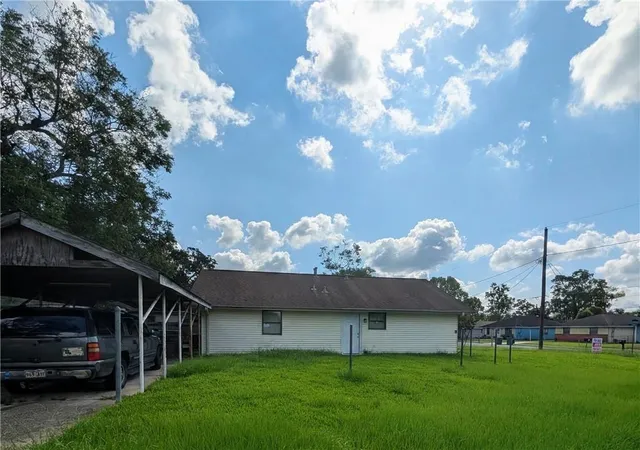 2nd image of 2756 Corinne Dr, Marrero, LA 70072 | MLS# 2574087