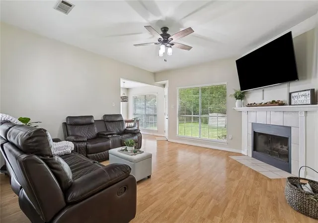 Photo 2 of Single family home for sale at 70447 J St, Covington, LA 70433 | MLS# 2574097 | Listing updated on 2026-09-01