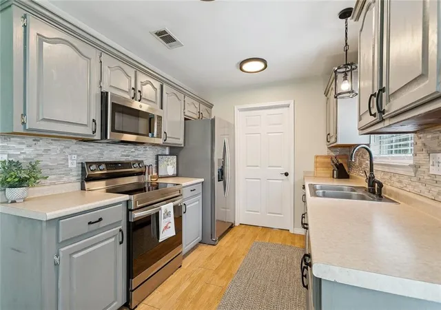 Photo 4 of Single family home for sale at 70447 J St, Covington, LA 70433 | MLS# 2574097 | Listing updated on 2026-09-01