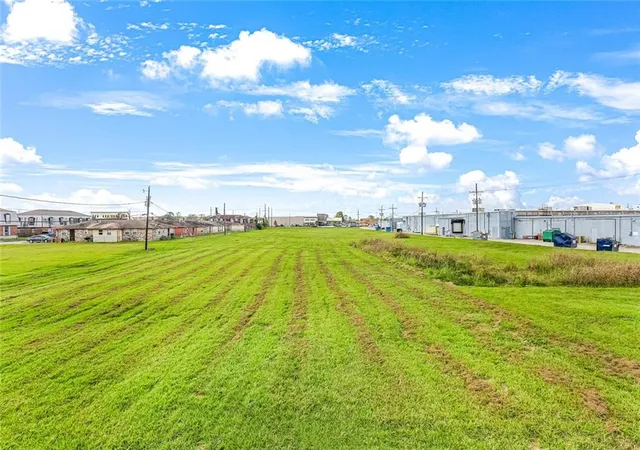 Photo 1 of Land for sale at 1991 Ames Blvd, Marrero, LA 70072 | MLS# 2575146 | Listing updated on 2026-09-01