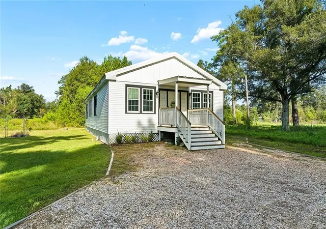 Photo 2 of Single family home for sale at 23213 Railroad Ave, Robert, LA 70455 | MLS# 2575169 | Listing updated on 2026-09-01