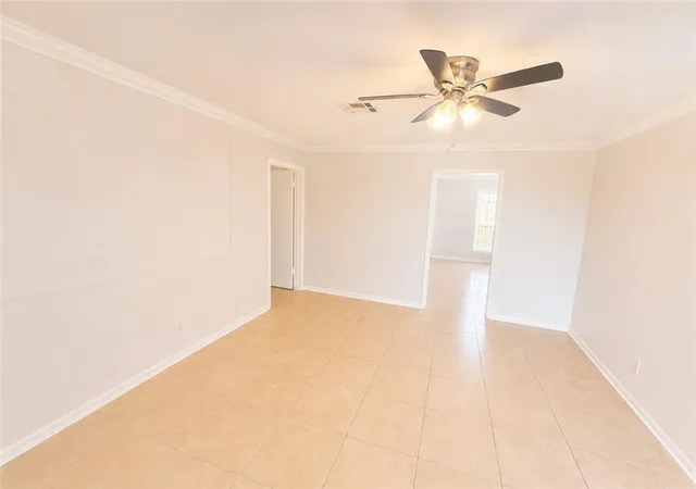 Photo 4 of Single family home for sale at 304 Butler Dr, Westwego, LA 70094 | MLS# 2575217 | Listing updated on 2026-09-01