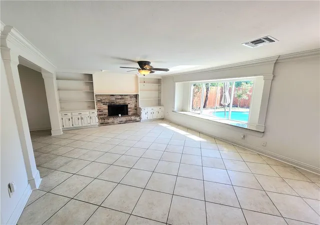 Photo 4 of Single family home for sale at 106 Brentwood Dr, Belle Chasse, LA 70037 | MLS# 2575258 | Listing updated on 2026-09-01