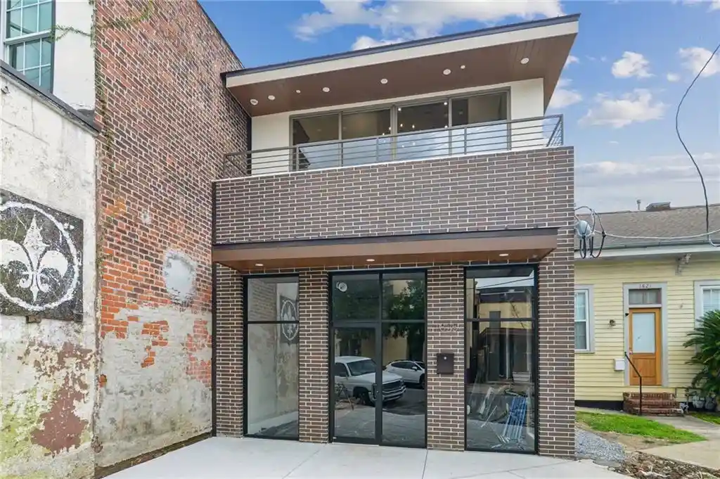 Photo 1 of Condo for sale at 1825 Sophie Wright Pl #1825, New Orleans, LA 70130 | MLS# 2575771 | Listing updated on 2026-10-16