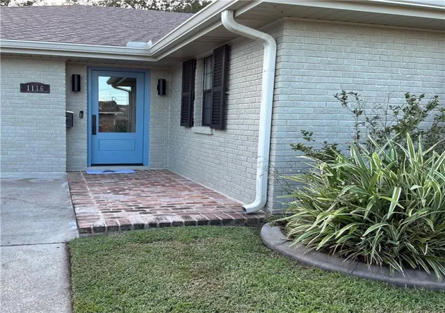 Photo 1 of Single family home for sale at 1116 Generes Dr, Harahan, LA 70123 | MLS# 2576995 | Listing updated on 2026-09-24
