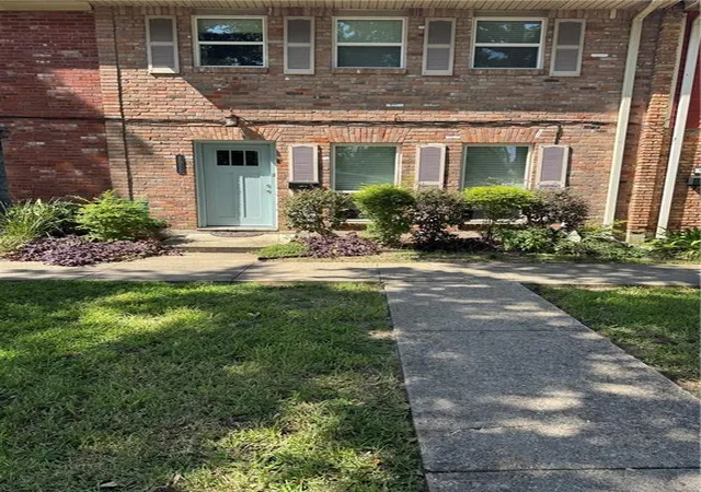 Condo for sale at 300 Coral Ave #G, Terrytown, LA 70056 | MLS# 2578620