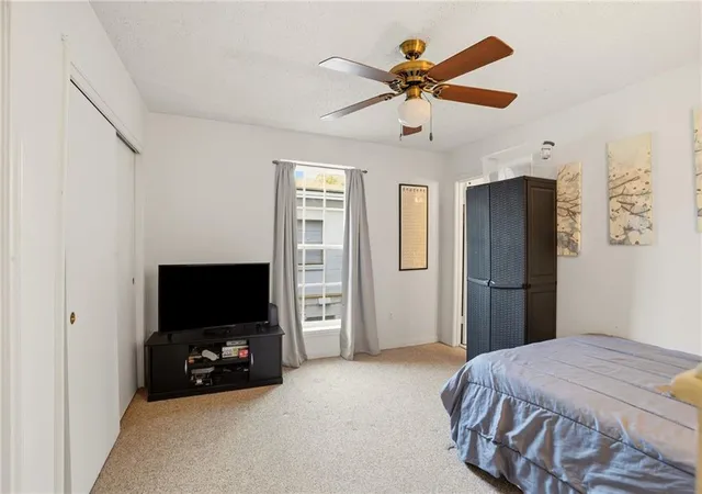 Listing Photo 3 - Condo for sale in building located at 3625 Saint Charles Ave, New Orleans, LA 70115 - Unit #2F