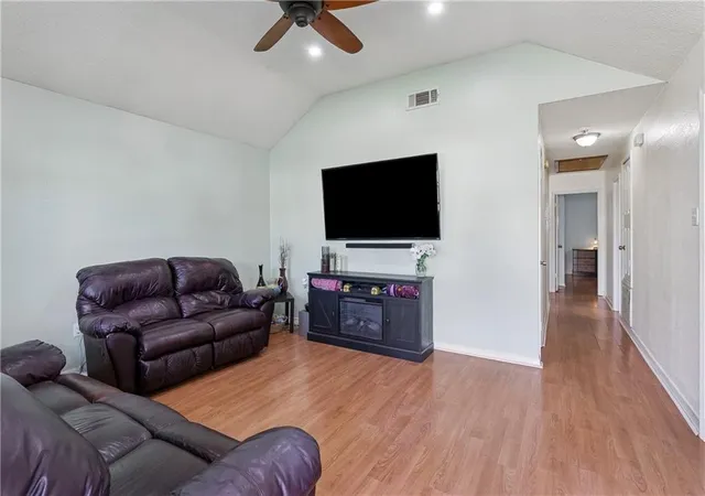 Photo 2 of Sale Pending at 632 La Salle Dr, La Place, LA 70068 | MLS# 2577817 | Listing updated on 2026-10-07
