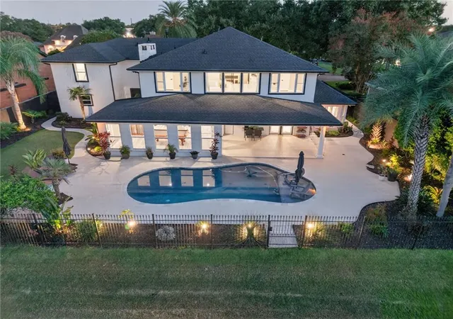 Photo 3 of Mansion for sale at 54 Chateau Latour Dr, Kenner, LA 70065 | MLS# 2578656 | Listing updated on 2026-10-10