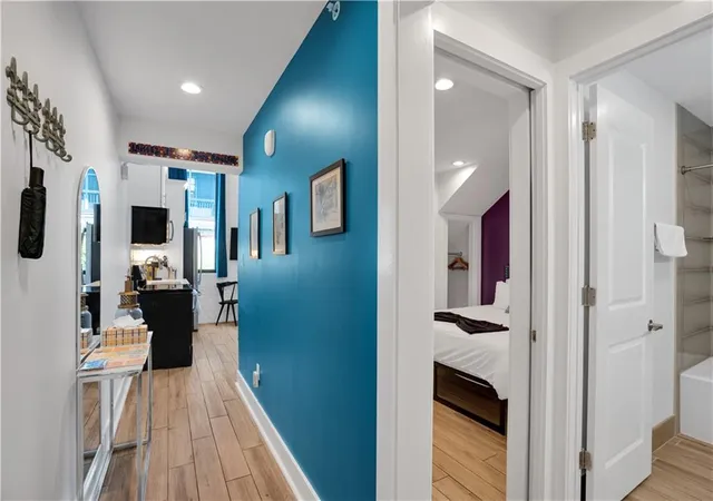 Listing Photo 2 - Condo for sale in building located at 427 Esplanade Ave, New Orleans, LA 70116 - Unit #103