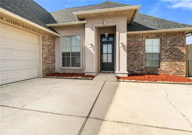 Photo 2 of Single family home for sale at 114 Gloria Ct, Montz, LA 70068 | MLS# 2579198 | Listing updated on 2026-09-29