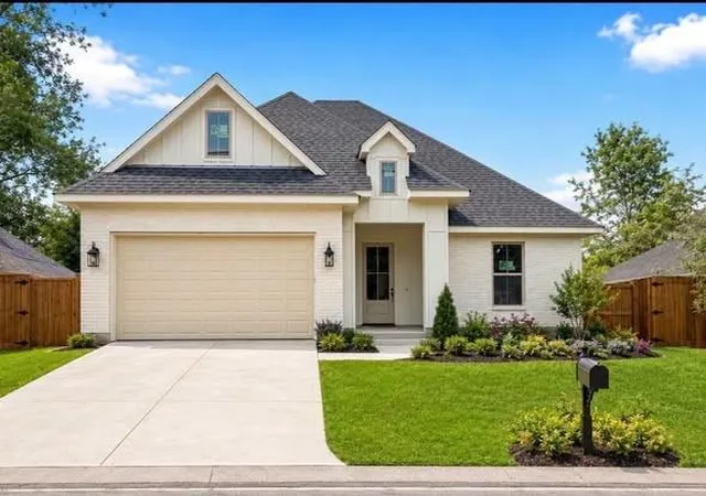 Photo 1 of Single family home for sale at 714 Oak St, St Rose, LA 70087 | MLS# 2579240 | Listing updated on 2026-09-30