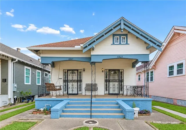 Multi family home for sale at 4915 S 17 Saratoga St, New Orleans, LA 70115 | MLS# 2579487