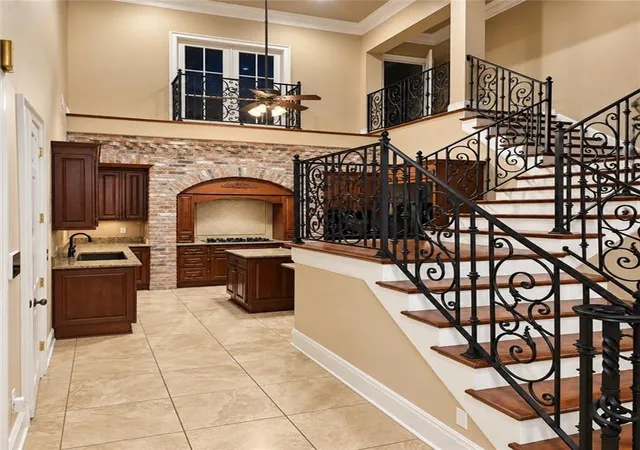 Photo 3 of Townhouse for sale at 2120 Hyde Park Ave, Harvey, LA 70058 | MLS# 2578674 | Listing updated on 2026-10-12