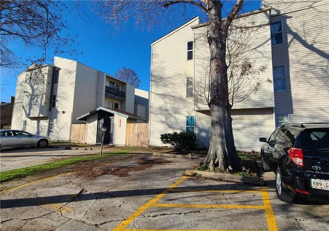 Condo for sale at 4829 Wabash St #208, Metairie, LA 70001 | MLS# 2575964