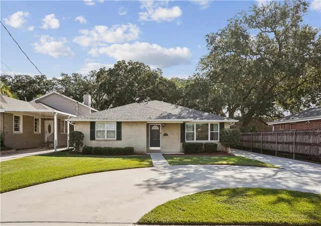 Single family home for sale at 1013 Helios Ave, Metairie, LA 70005 | MLS# 2579387