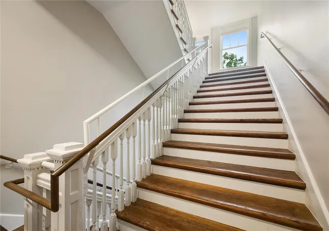 Listing Photo 1 - Condo for sale in building located at 800 N Rendon St, New Orleans, LA 70119 - Unit #107