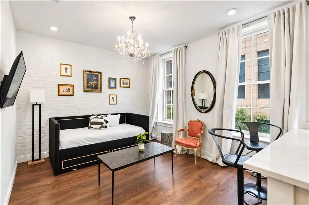 Photo 1 of Condo for sale at 336 Camp St #303, New Orleans, LA 70130 | MLS# 2578534 | Listing updated on 2026-10-17