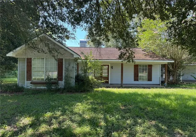 Photo 1 of Single family home for sale at 310 Winterfield Dr, Carencro, LA 70520 | MLS# 2578076 | Listing updated on 2026-10-05
