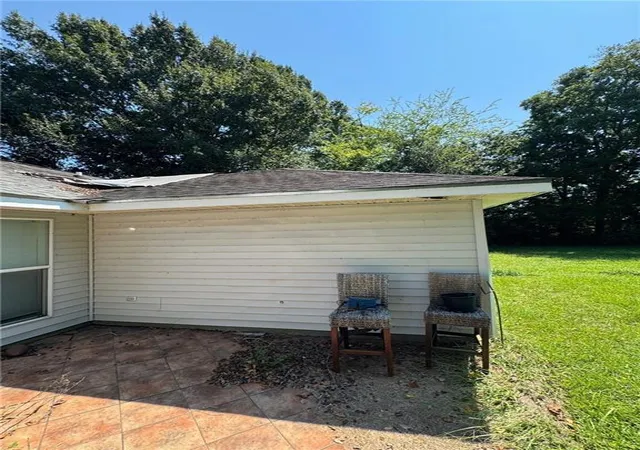 Photo 3 of Single family home for sale at 310 Winterfield Dr, Carencro, LA 70520 | MLS# 2578076 | Listing updated on 2026-10-05
