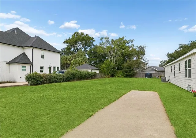Land for sale at 524 Posey Ave, Harahan, LA 70123 | MLS# 2580065