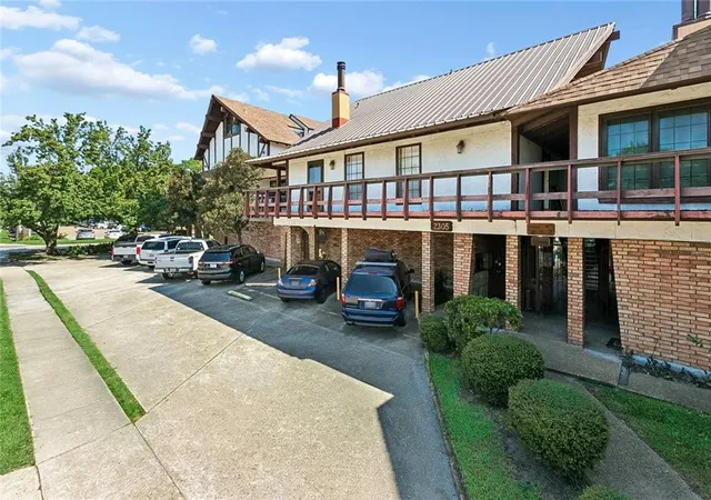 Condo for sale at 2305 Cleary Ave #108, Metairie, LA 70001 | MLS# 2580146