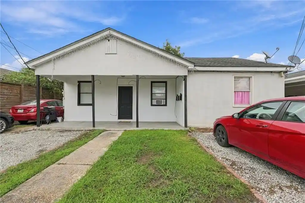 Multi family home for sale at 313 Oak Ave, Harahan, LA 70123 | MLS# 2580255