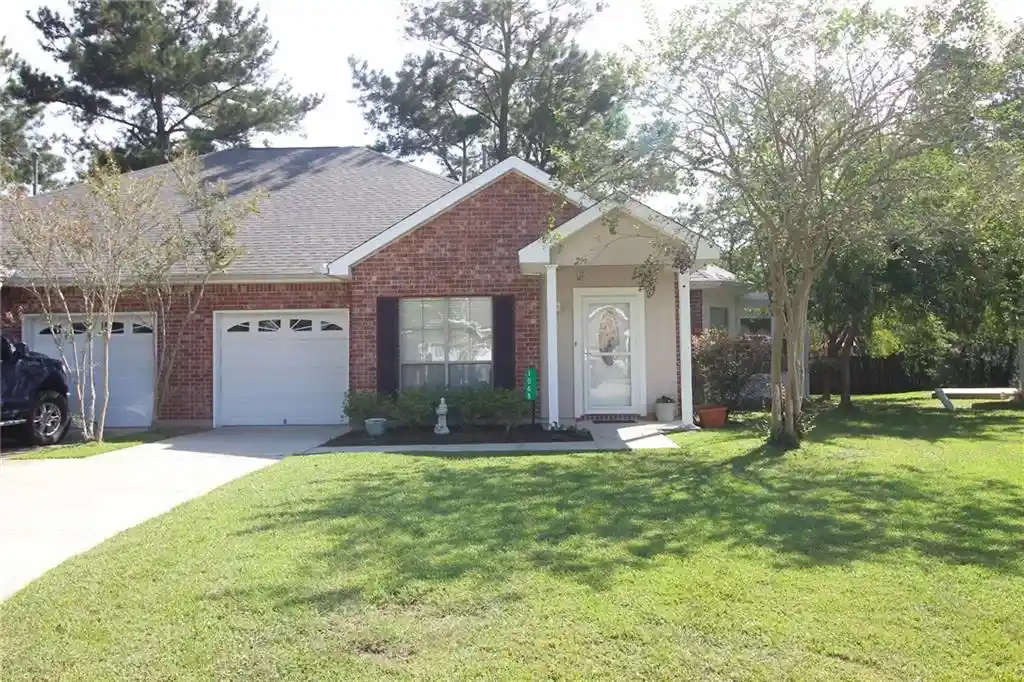 Listing Photo 1 - Condo for sale in 106 B Short St located at 106 B Short St, Slidell, LA 70461 - Unit 106 B Short St