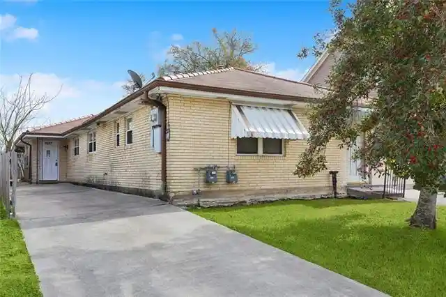 Multi family home for sale at 6535 37 Ave A, New Orleans, LA 70124 | MLS# 2581904