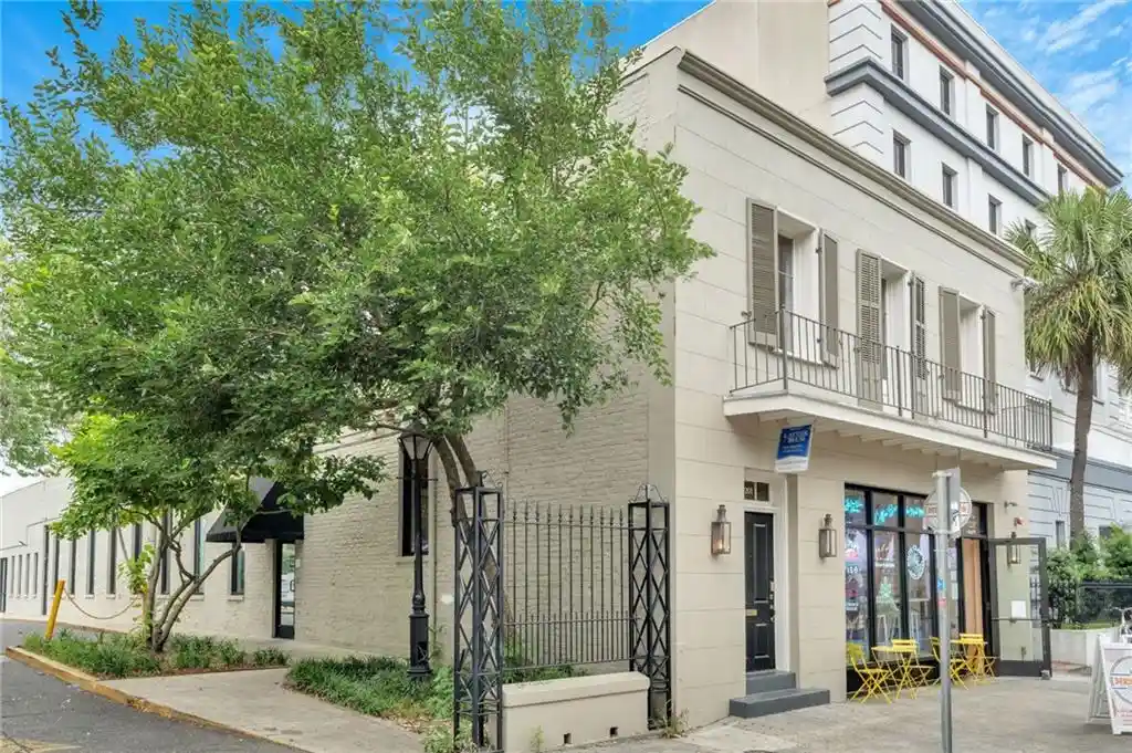 Condo for sale at 427 Esplanade Ave #201, New Orleans, LA 70116 | MLS# 2581580