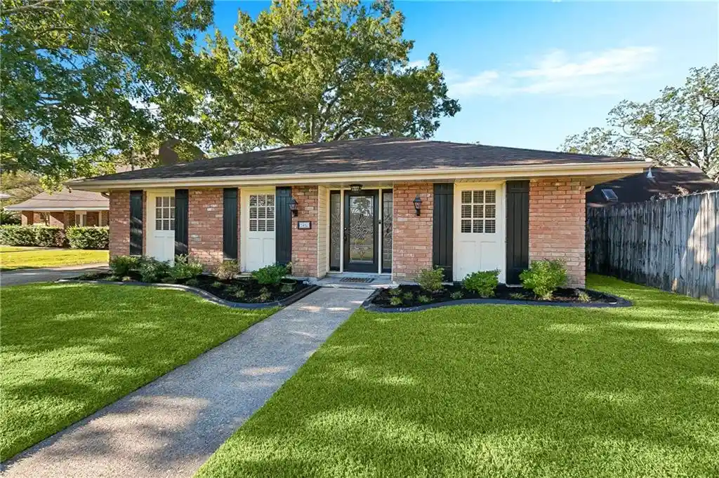 Single family home for sale at 9412 Francine Dr, River Ridge, LA 70123 | MLS# 2582847