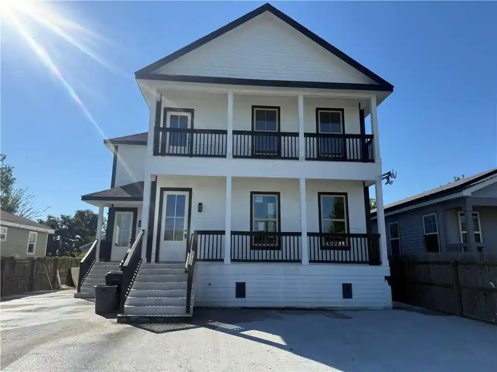 Photo 1 of Multi family home for sale at 4720 22 Laine Ave, New Orleans, LA 70126 | MLS# 2582929 | Listing updated on 2026-10-23